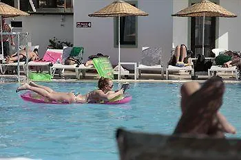 Club La Luna 4*