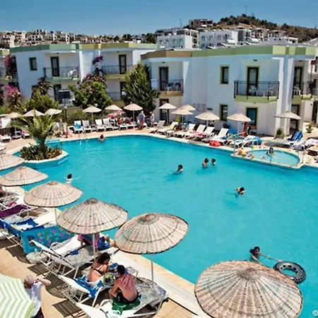 Club La Luna 4*